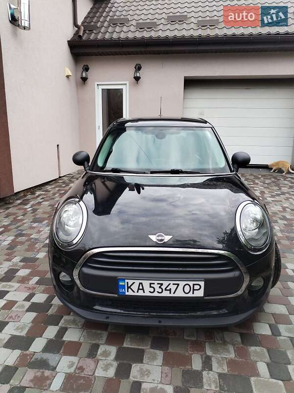 Хетчбек MINI Hatch 2015 в Борисполі