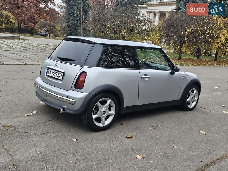 Хетчбек MINI Hatch 2004 в Києві фото 12 Хетчбек MINI Hatch 2004 в Києві