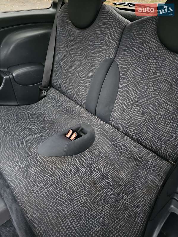 Хетчбек MINI Hatch 2004 в Києві фото 17 Хетчбек MINI Hatch 2004 в Києві