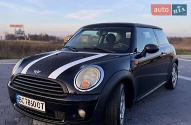 Хэтчбек MINI Hatch 2009 в Луцке