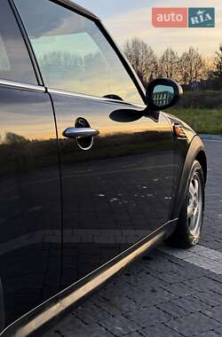 Хэтчбек MINI Hatch 2009 в Луцке