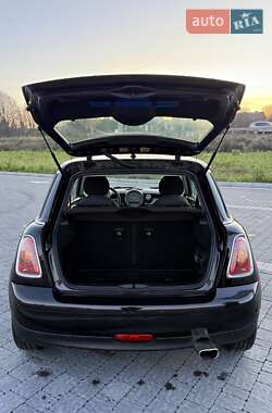 Хэтчбек MINI Hatch 2009 в Луцке