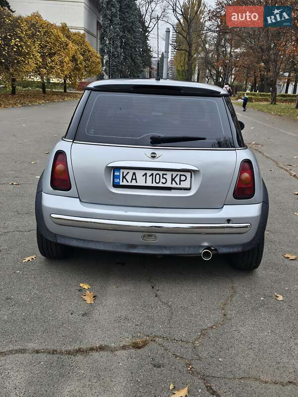 Хэтчбек MINI Hatch 2004 в Киеве фото 7 Хэтчбек MINI Hatch 2004 в Киеве