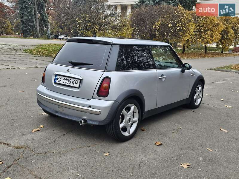 Хэтчбек MINI Hatch 2004 в Киеве фото 6 Хэтчбек MINI Hatch 2004 в Киеве