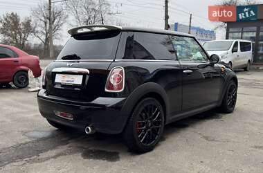 Хэтчбек MINI Hatch 2010 в Сумах