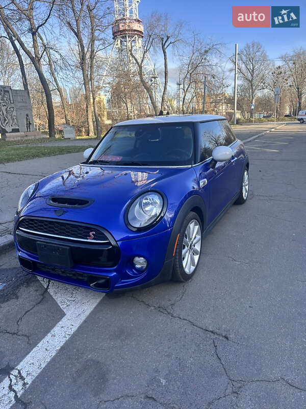 Хэтчбек MINI Hatch 2019 в Киеве фото 10 Хэтчбек MINI Hatch 2019 в Киеве