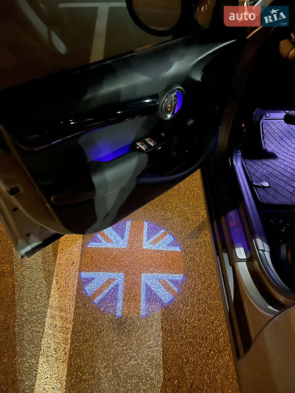 Хетчбек MINI Hatch 2019 в Києві