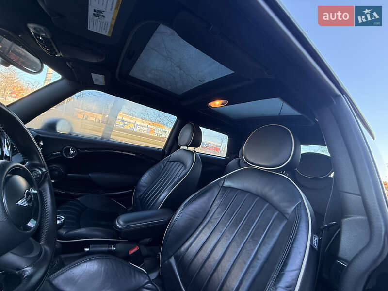 Хэтчбек MINI Hatch 2010 в Харькове