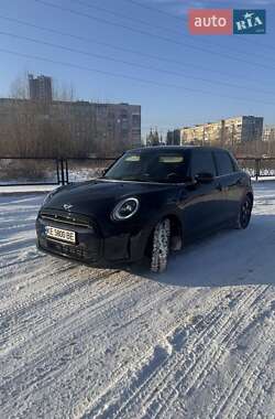 Хэтчбек MINI Hatch 2021 в Днепре