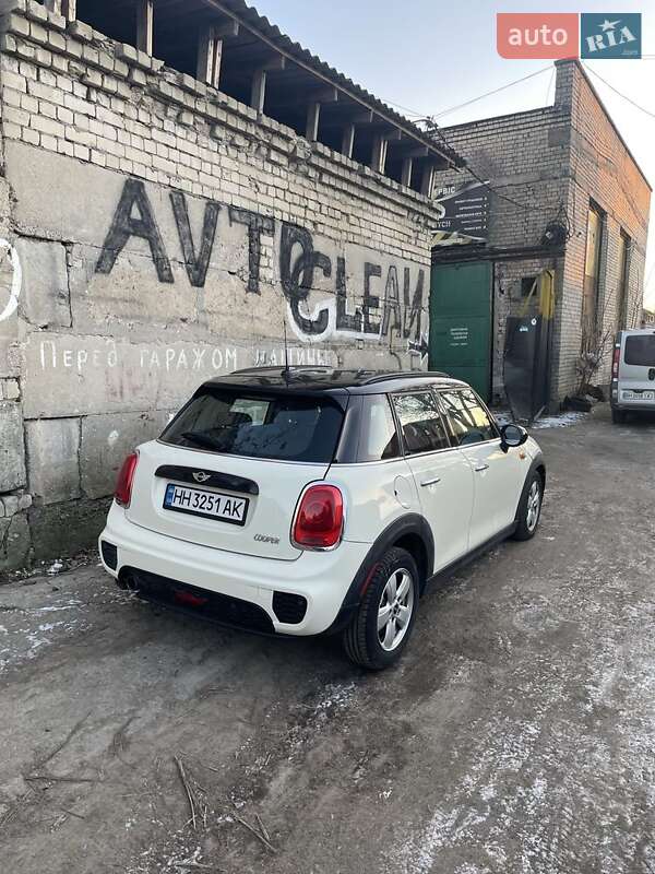 Хэтчбек MINI Hatch 2015 в Одессе