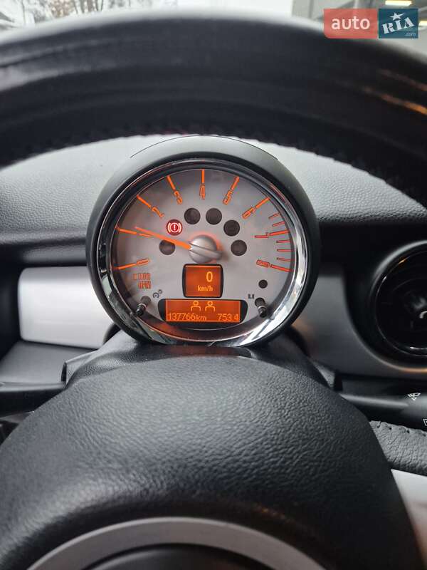 Хэтчбек MINI Hatch 2008 в Львове