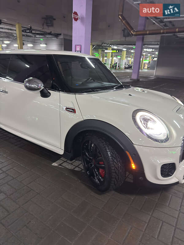 Хетчбек MINI Hatch 2016 в Києві фото 4 Хетчбек MINI Hatch 2016 в Києві