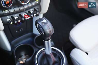 Хэтчбек MINI Hatch 2016 в Киеве