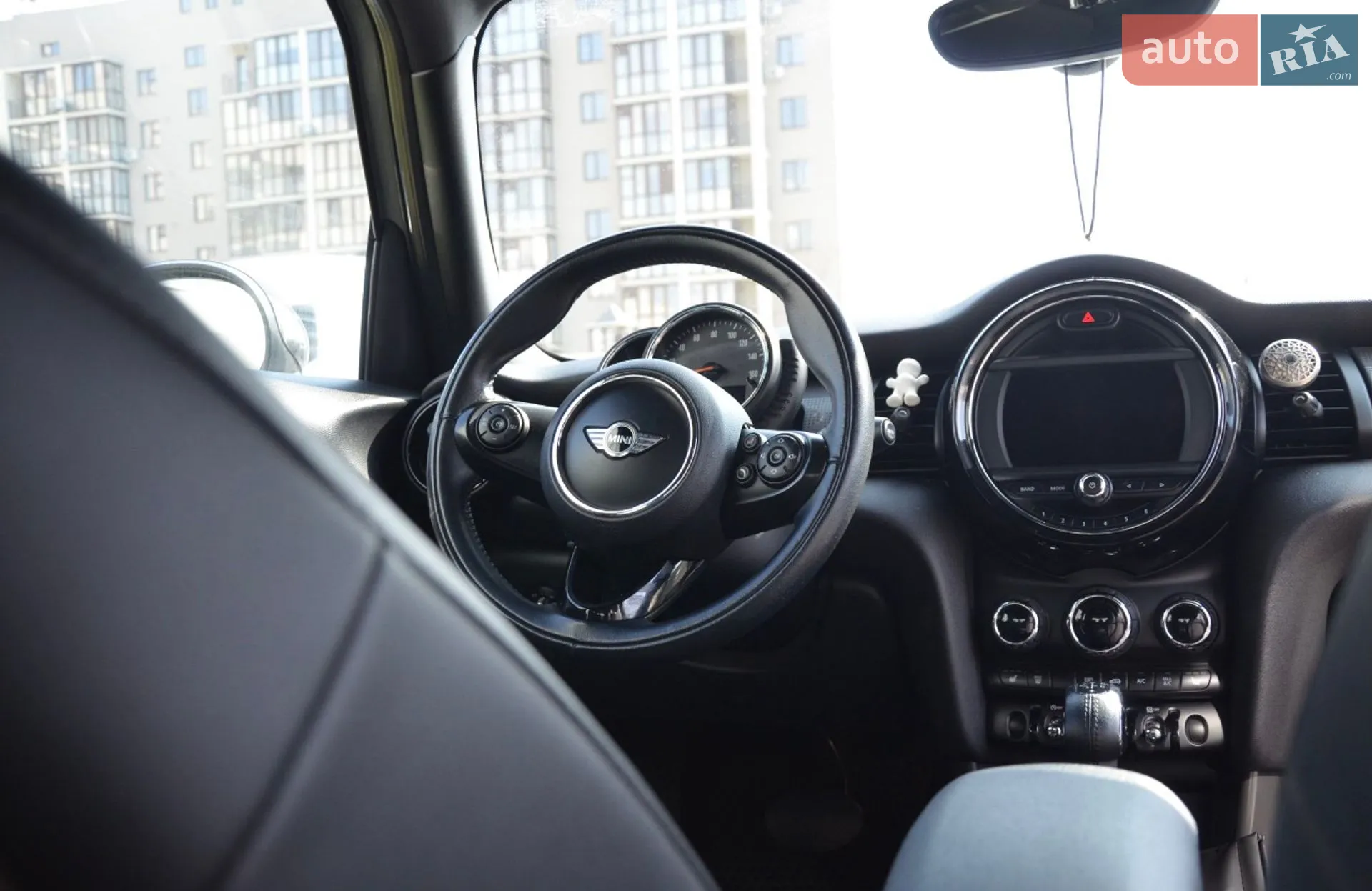 2017 MINI Hatch - мініатюра 2