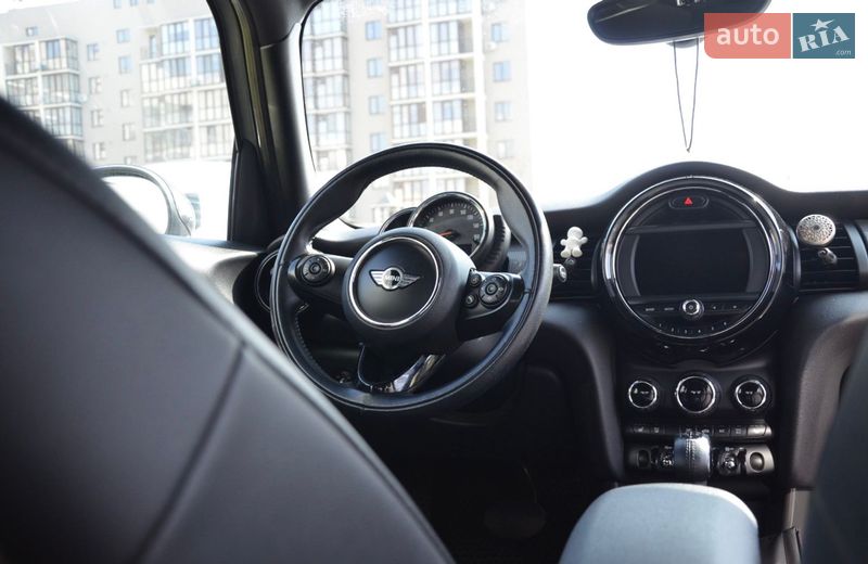 Хэтчбек MINI Hatch 2017 в Белогородке