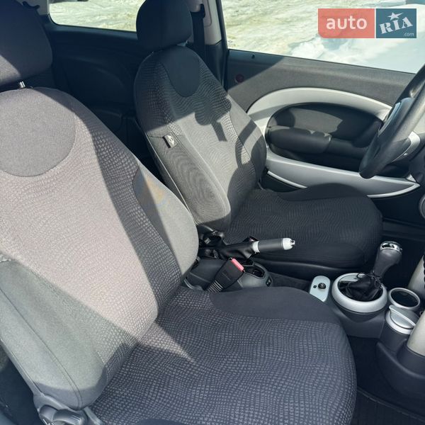 Хетчбек MINI Hatch 2002 в Житомирі