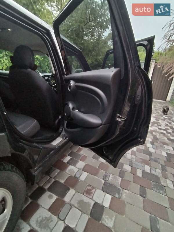 Хэтчбек MINI Hatch 2015 в Борисполе