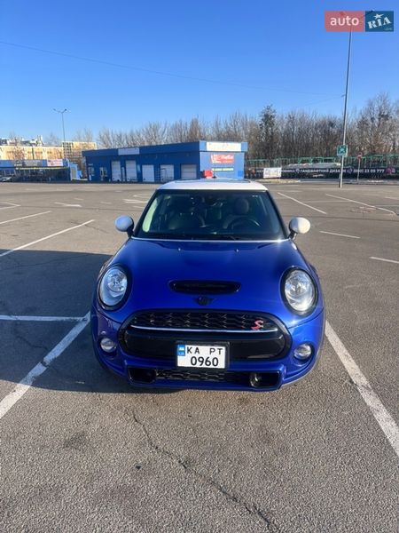 Хэтчбек MINI Hatch 2019 в Киеве