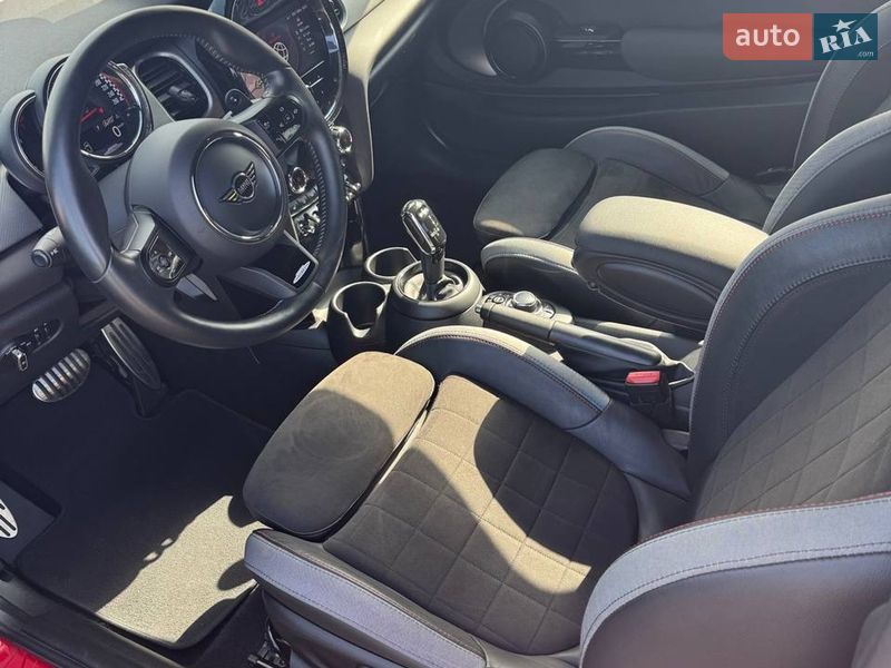 Хетчбек MINI Hatch 2021 в Житомирі