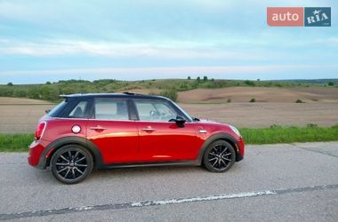 Хетчбек MINI Hatch 2015 в Києві
