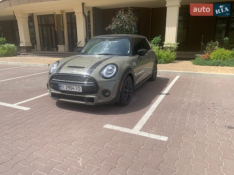 Хэтчбек MINI Hatch 2020 в Киеве