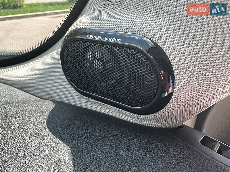 Хэтчбек MINI Hatch 2020 в Киеве