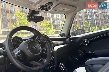 Хэтчбек MINI Hatch 2020 в Киеве