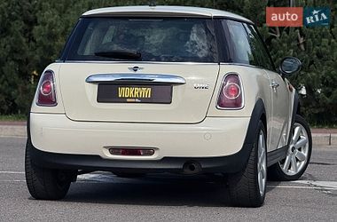 Хэтчбек MINI Hatch 2010 в Киеве