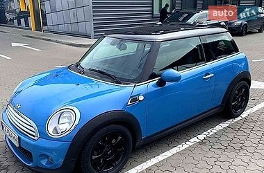 Хэтчбек MINI Hatch 2013 в Киеве Хэтчбек MINI Hatch 2013 в Киеве