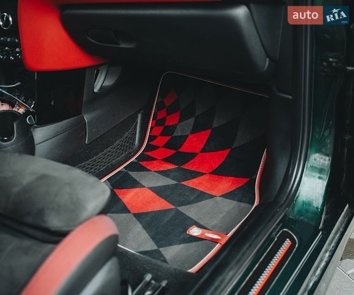 Хетчбек MINI Hatch 2017 в Вінниці