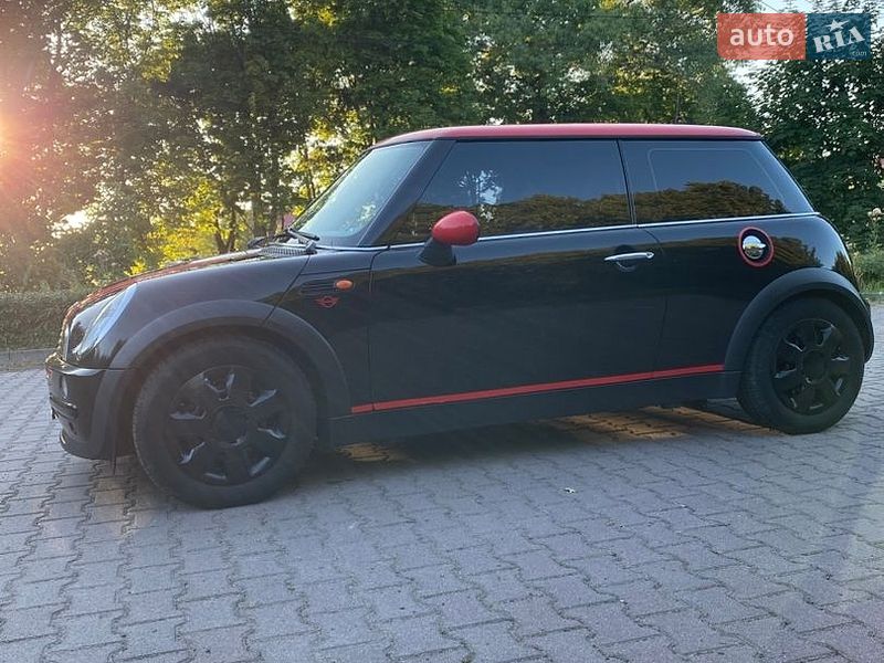 Хетчбек MINI Hatch 2003 в Миргороді