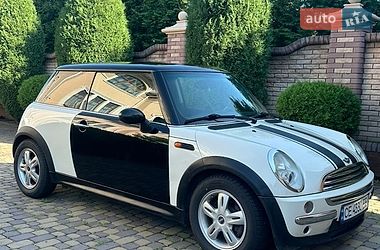 Хетчбек MINI Hatch 2005 в Чернівцях