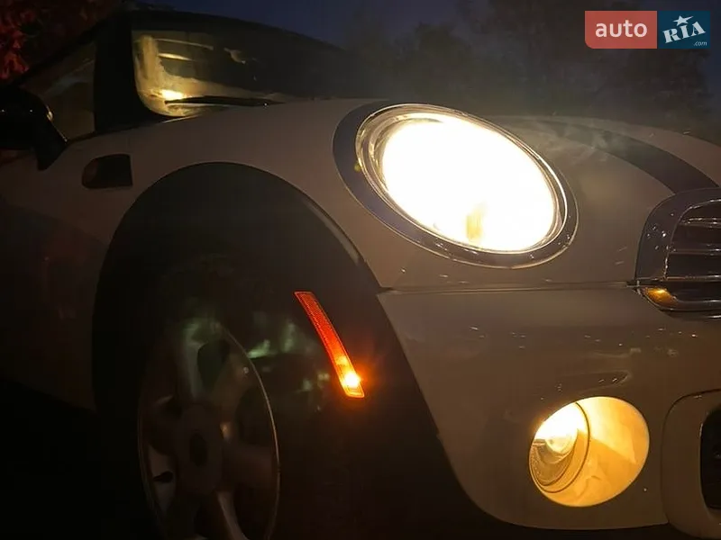 MINI Hatch 2011