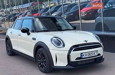 Хэтчбек MINI Hatch 2022 в Киеве