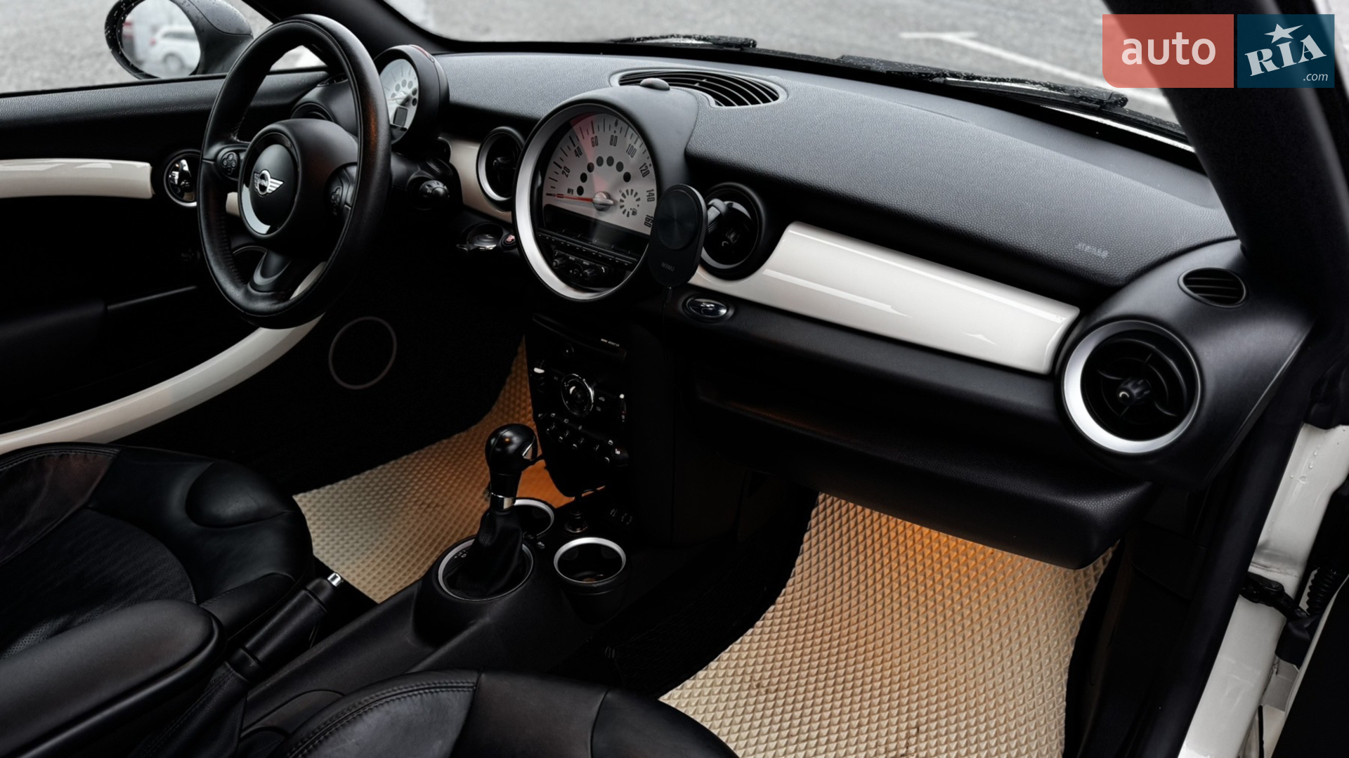 2013 MINI Roadster - мініатюра 19