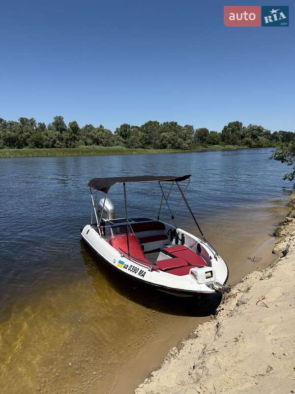 Лодка Mirage N 2005 в Смеле