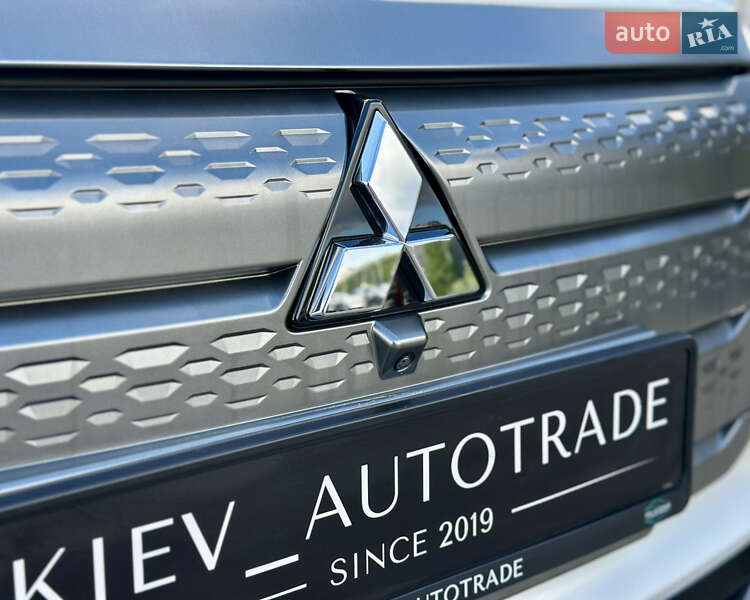 Внедорожник / Кроссовер Mitsubishi Airtrek 2022 в Киеве