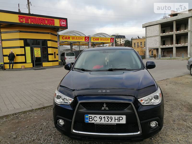 Позашляховик / Кросовер Mitsubishi ASX 2010 в 