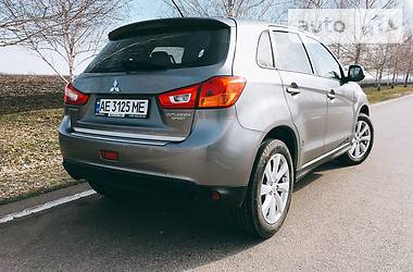 Внедорожник / Кроссовер Mitsubishi ASX 2014 в 