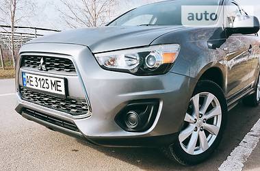 Внедорожник / Кроссовер Mitsubishi ASX 2014 в 