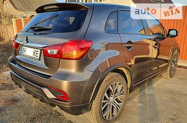 Позашляховик / Кросовер Mitsubishi ASX 2018 в 