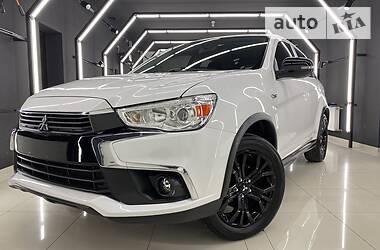 Позашляховик / Кросовер Mitsubishi ASX 2017 в 