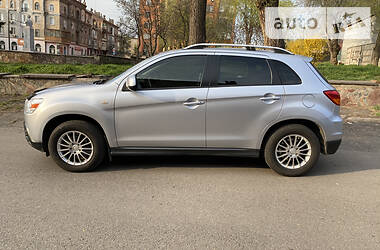 Мінівен Mitsubishi ASX 2011 в 