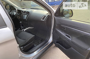 Мінівен Mitsubishi ASX 2011 в 