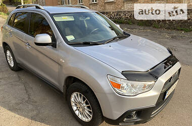 Мінівен Mitsubishi ASX 2011 в 
