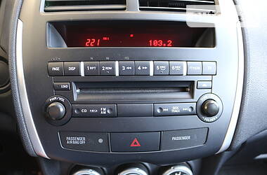 Позашляховик / Кросовер Mitsubishi ASX 2010 в 