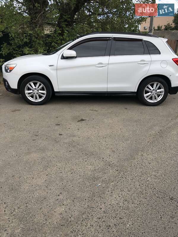 Позашляховик / Кросовер Mitsubishi ASX 2010 в Одесі