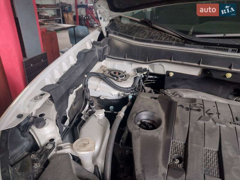 Внедорожник / Кроссовер Mitsubishi ASX 2015 в Ивано-Франковске фото 2 Внедорожник / Кроссовер Mitsubishi ASX 2015 в Ивано-Франковске