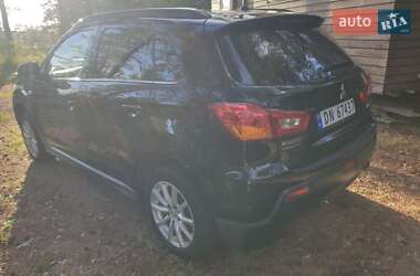 Внедорожник / Кроссовер Mitsubishi ASX 2011 в 