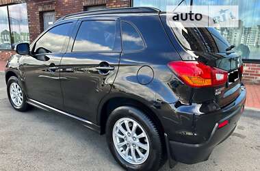 Позашляховик / Кросовер Mitsubishi ASX 2011 в 